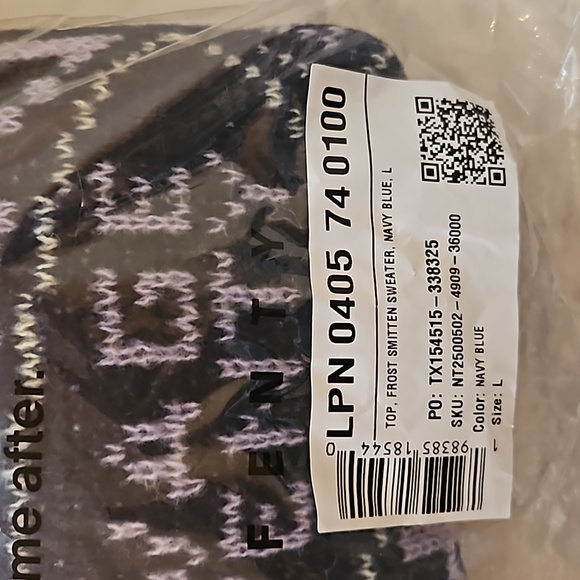 SAVAGE X FENTY FROST SMITTEN KNIT SWEATER NAVY BLUE SZ LARGE - Picture 8 of 11